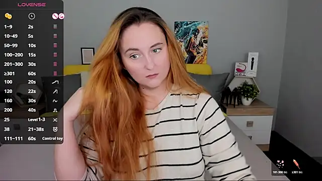 BabeLessi online show from October 2025 06:41:02 PM