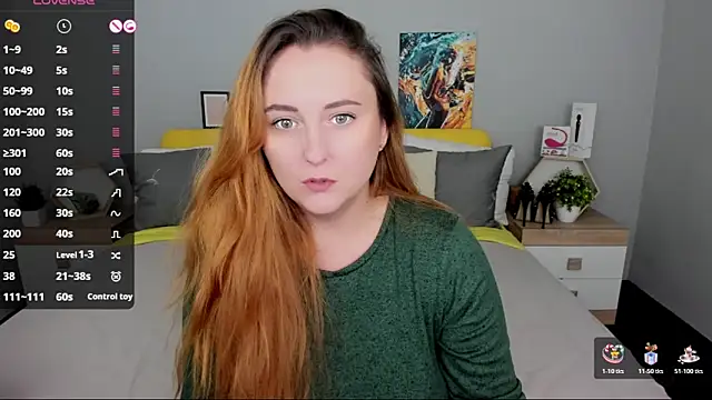 BabeLessi online show from November 2025 06:30:01 PM