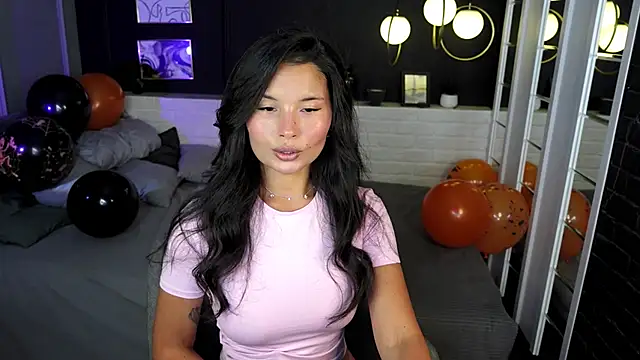 Snapshot of ErikaSoft chatting on October 2025 01:54:01 PM ErikaSoft online show from October 2025 01:54:01 PM