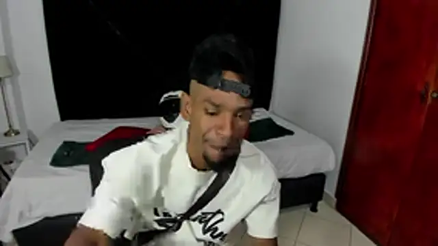 anhtony wayans online show from October 2025 12:12:02 AM