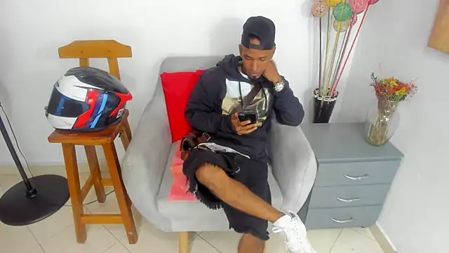anhtony wayans online show from October 2025 12:34:02 AM