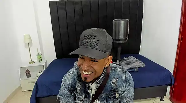 anhtony wayans online show from December 2024 11:40:02 PM