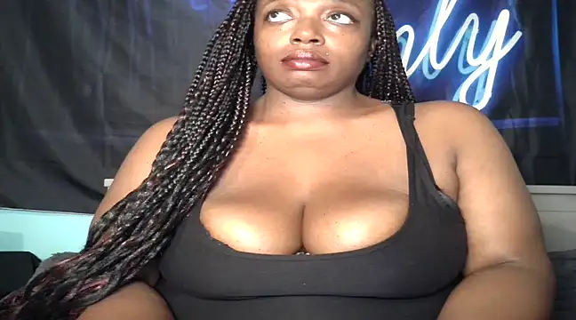 Snapshot of Cookie1019 chatting on February 2025 02:43:01 PM Cookie1019 online show from February 2025 02:43:01 PM