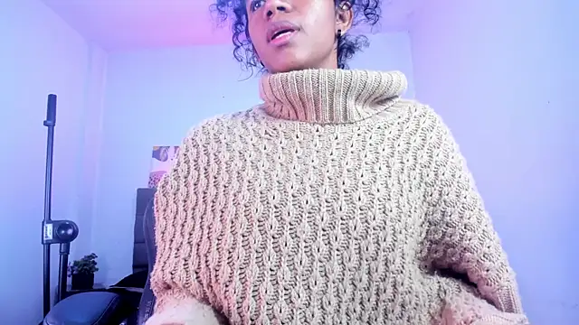 Ellie Alves online show from November 2025 02:39:02 PM