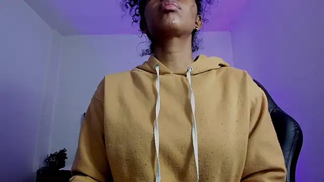 Ellie Alves online show from November 2025 02:32:01 PM