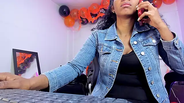 Ellie Alves online show from October 2025 12:58:02 PM