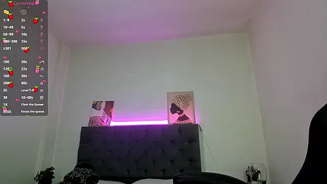 Ellie Alves online show from November 2025 02:28:01 PM