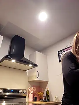 Snapshot of LilyOrion chatting on November 2025 12:59:02 AM LilyOrion online show from November 2025 12:59:02 AM