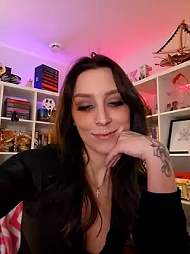 LilyOrion online show from April 2026 11:44:01 PM