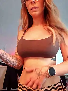 LilyOrion online show from January 2026 07:18:02 PM