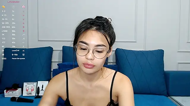 kwana colada online show from November 2025 12:43:02 PM