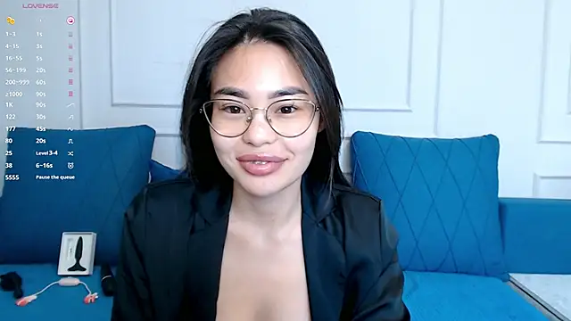 kwana colada online show from April 2026 11:27:01 AM