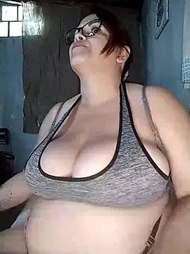 AyantiPonz79 online show from December 2025 05:22:02 PM