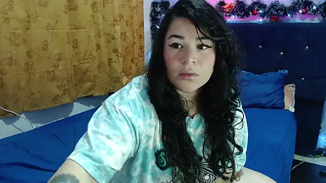 Snapshot of ANGELIQUE_KLANE chatting on December 2025 10:54:01 PM ANGELIQUE KLANE online show from December 2025 10:54:01 PM