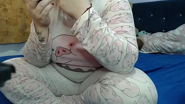 Snapshot of ANGELIQUE_KLANE chatting on January 2026 09:29:01 PM ANGELIQUE KLANE online show from January 2026 09:29:01 PM