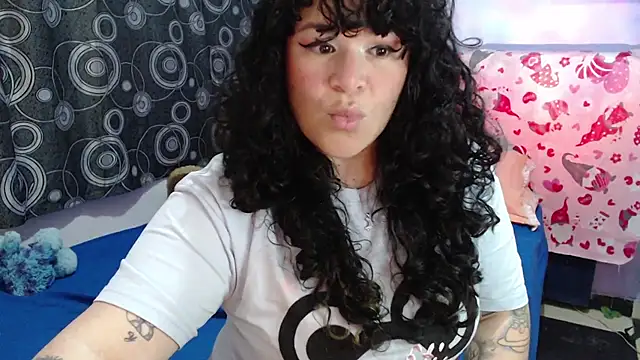 Snapshot of ANGELIQUE_KLANE chatting on February 2026 04:17:01 PM ANGELIQUE KLANE online show from February 2026 04:17:01 PM