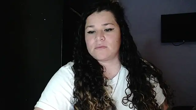 Snapshot of ANGELIQUE_KLANE chatting on February 2025 07:01:02 AM ANGELIQUE KLANE online show from February 2025 07:01:02 AM