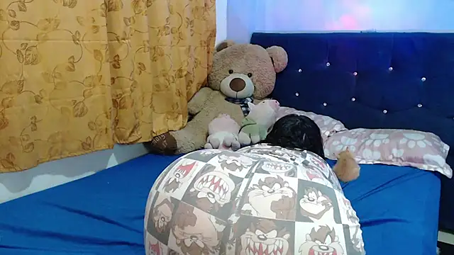 Snapshot of ANGELIQUE_KLANE chatting on February 2026 02:53:01 AM ANGELIQUE KLANE online show from February 2026 02:53:01 AM