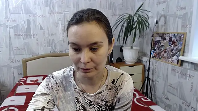 Snapshot of GinaQSoul chatting on February 2025 08:45:01 AM GinaQSoul online show from February 2025 08:45:01 AM