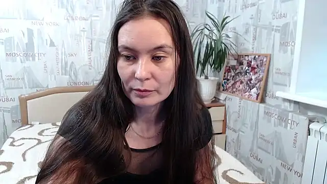 GinaQSoul online show from December 2025 10:38:02 AM