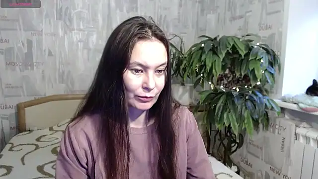 Snapshot of GinaQSoul chatting on June 2026 01:33:01 AM GinaQSoul online show from June 2026 01:33:01 AM