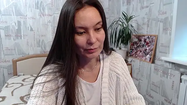 GinaQSoul online show from November 2025 09:59:01 AM