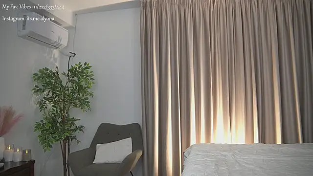 AlyonaX online show from October 2025 08:20:02 PM