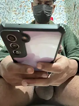 Snapshot of desi_dick12 chatting on December 2024 10:40:02 PM desi dick12 online show from December 2024 10:40:02 PM