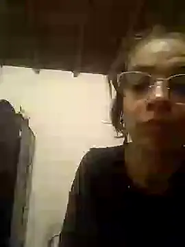 Snapshot of mari657 chatting on February 2025 12:46:02 AM mari657 online show from February 2025 12:46:02 AM