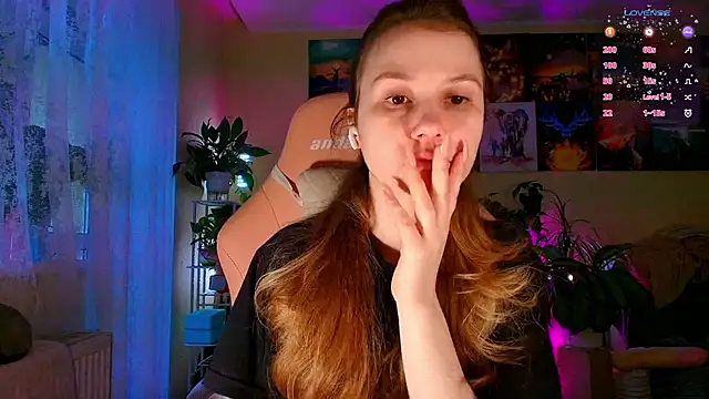 GoodWitch  online show from December 2025 07:51:01 AM