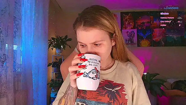 GoodWitch  online show from November 2025 10:07:01 AM