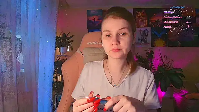 GoodWitch  online show from November 2025 07:51:02 AM