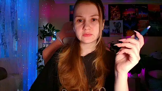 GoodWitch  online show from December 2025 07:46:02 AM