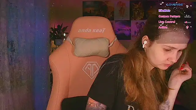 GoodWitch  online show from November 2025 07:46:01 AM