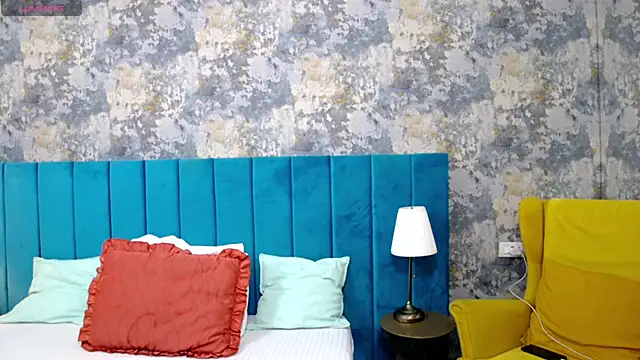 LisaCroft online show from November 2025 08:29:02 AM