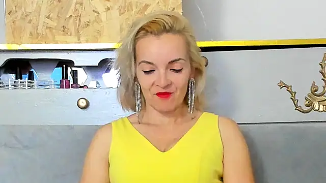 KateConner online show from November 2025 05:39:02 PM