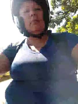 Brenda Berck  online show from September 2025 02:01:02 PM