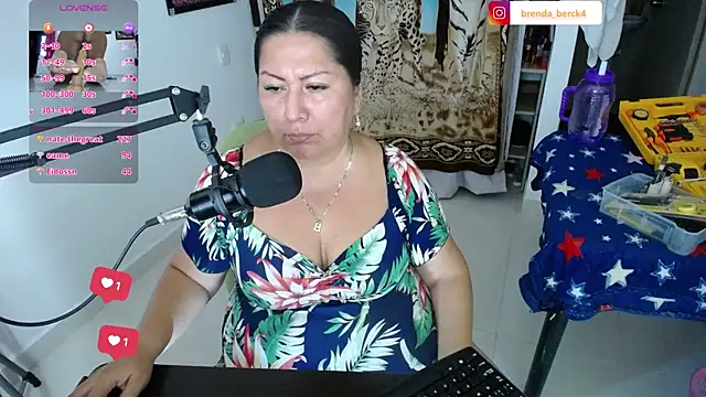 Brenda Berck  online show from March 2025 01:32:02 AM