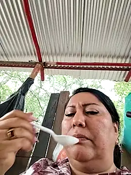 Brenda Berck  online show from March 2026 06:25:02 PM