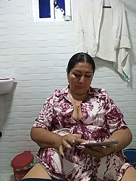 Brenda Berck  online show from May 2026 12:07:02 AM