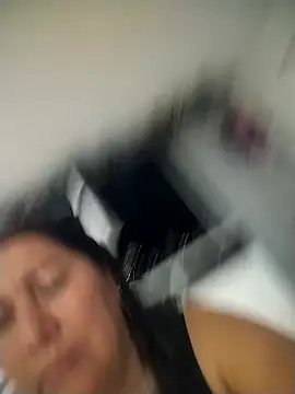 Brenda Berck  online show from April 2026 02:18:02 AM