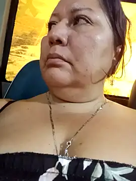 Brenda Berck  online show from December 2025 12:44:02 AM