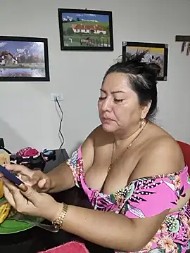 Brenda Berck  online show from June 2026 03:04:01 AM