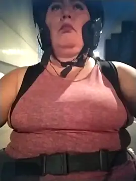 Brenda Berck  online show from March 2026 11:33:01 PM