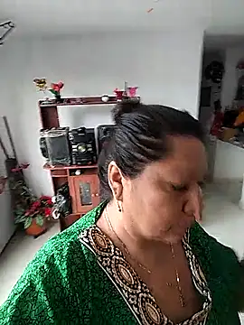 Brenda Berck  online show from March 2026 02:33:02 PM