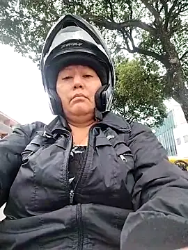 Brenda Berck  online show from March 2026 01:47:01 PM