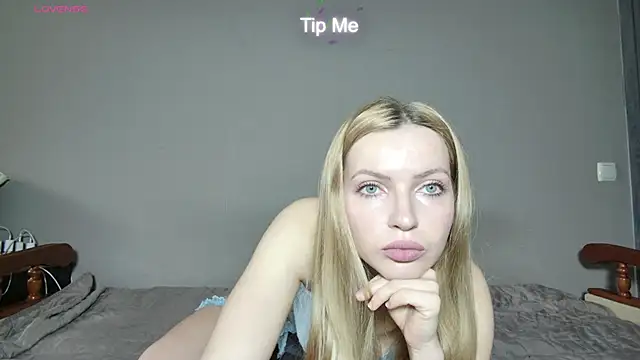 JuiliOnesunray online show from January 2026 07:04:01 AM