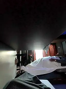 devil43521 online show from December 2025 01:49:02 AM