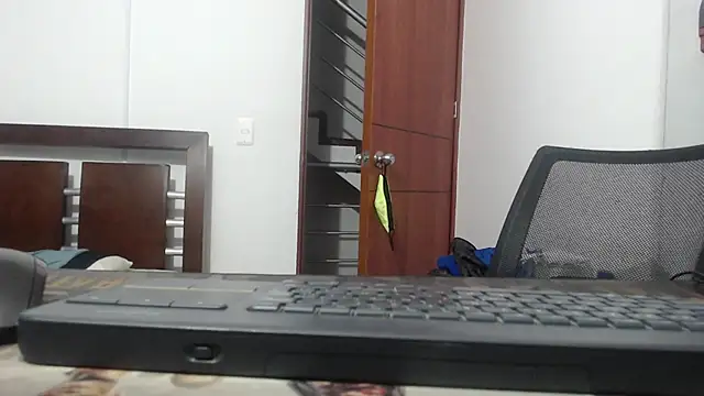 Snapshot of fvckolombianguyy chatting on February 2025 05:40:01 AM fvckolombianguyy online show from February 2025 05:40:01 AM