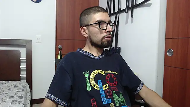 Snapshot of fvckolombianguyy chatting on March 2025 09:26:01 PM fvckolombianguyy online show from March 2025 09:26:01 PM